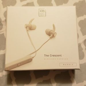 Listen sound co- wireless bluetooth earbuds